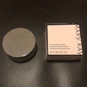 Mary Kay Mineral Powder Foundation - Beige 0.5